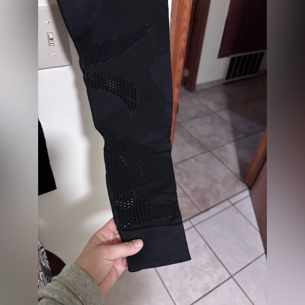 Fabletics - Picture 3 of 4